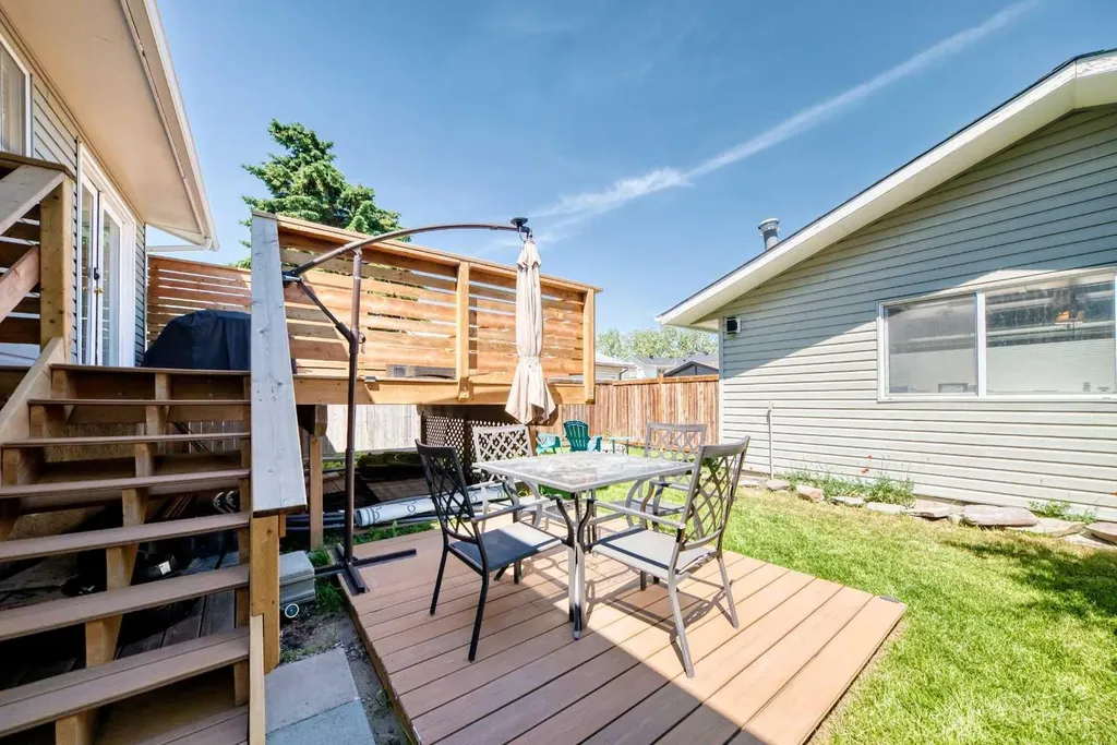12 Aspen Crescent SE Airdrie AB T4B 1K2