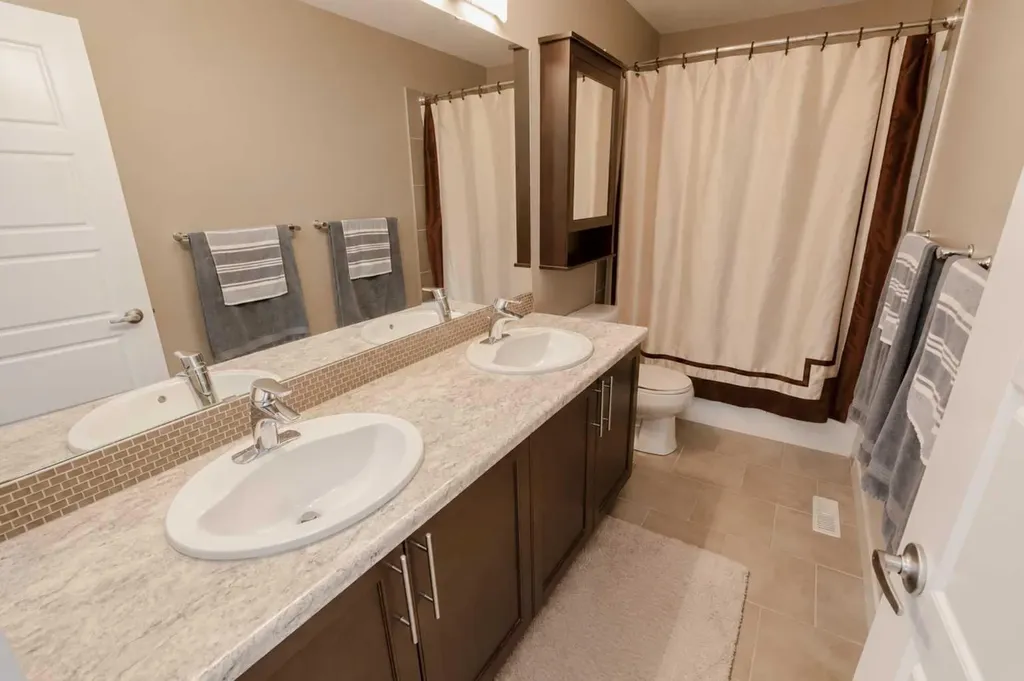 10146 85a Street Grande Prairie AB T8X 0N7