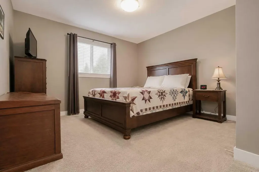 10146 85a Street Grande Prairie AB T8X 0N7