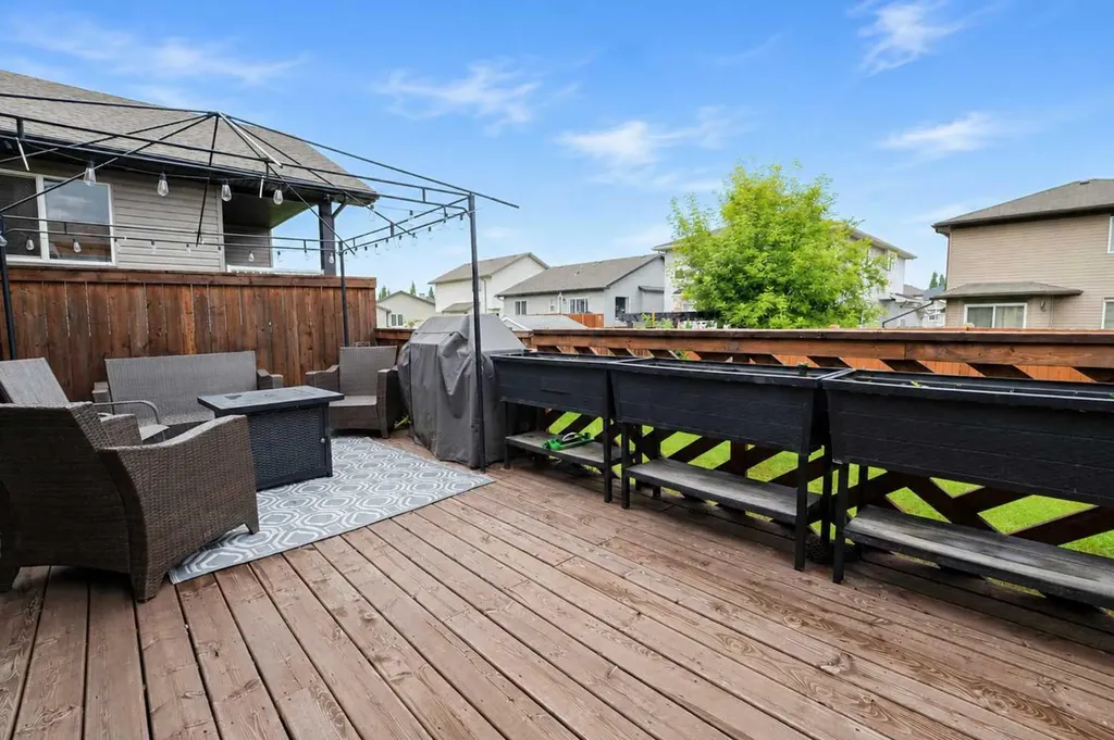 10146 85a Street Grande Prairie AB T8X 0N7