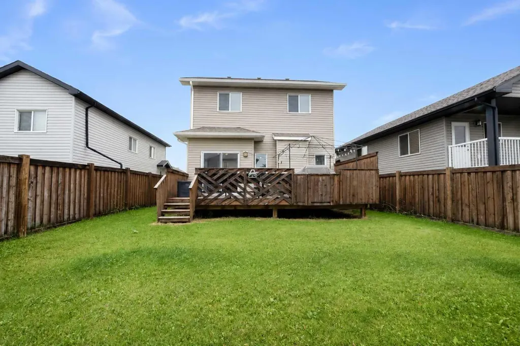 10146 85a Street Grande Prairie AB T8X 0N7