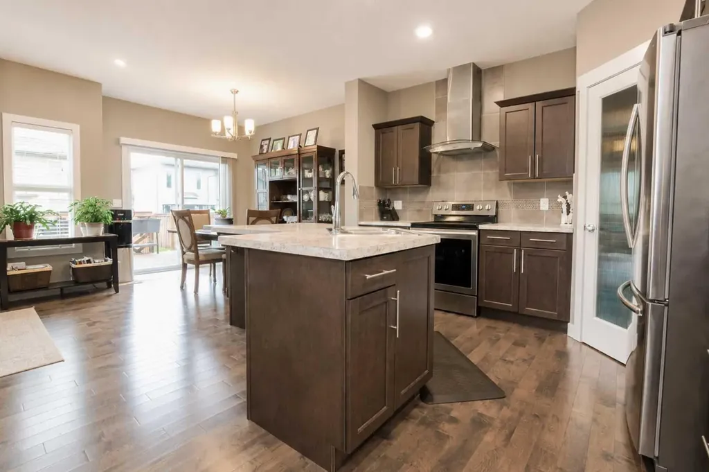 10146 85a Street Grande Prairie AB T8X 0N7