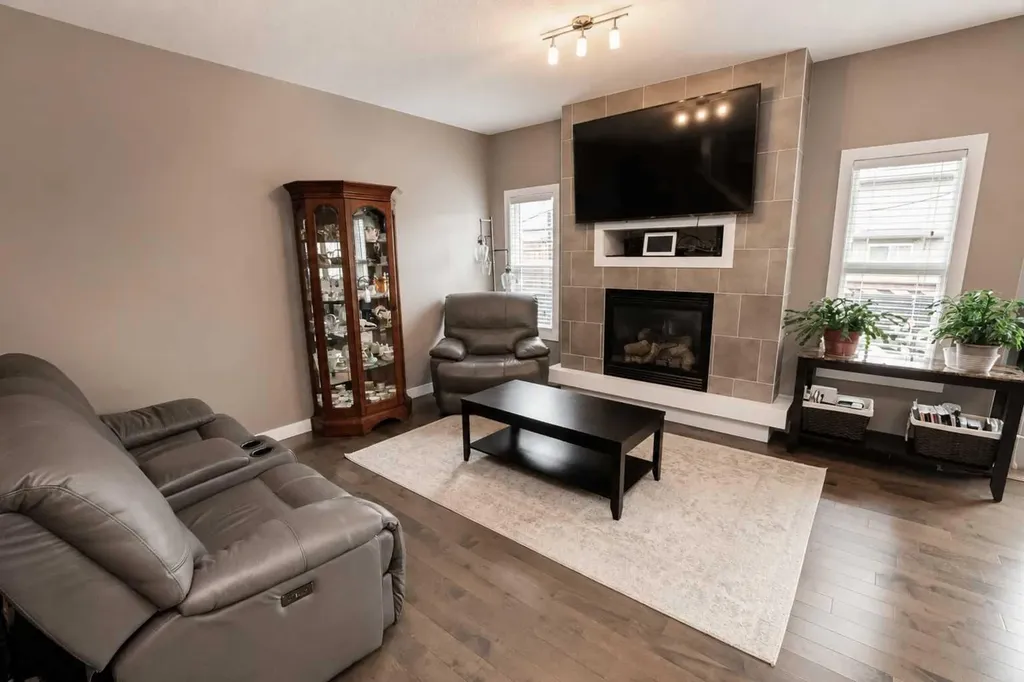 10146 85a Street Grande Prairie AB T8X 0N7