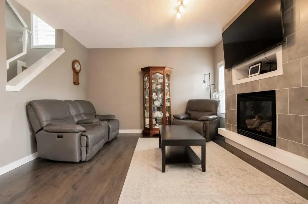 10146 85a Street Grande Prairie AB T8X 0N7