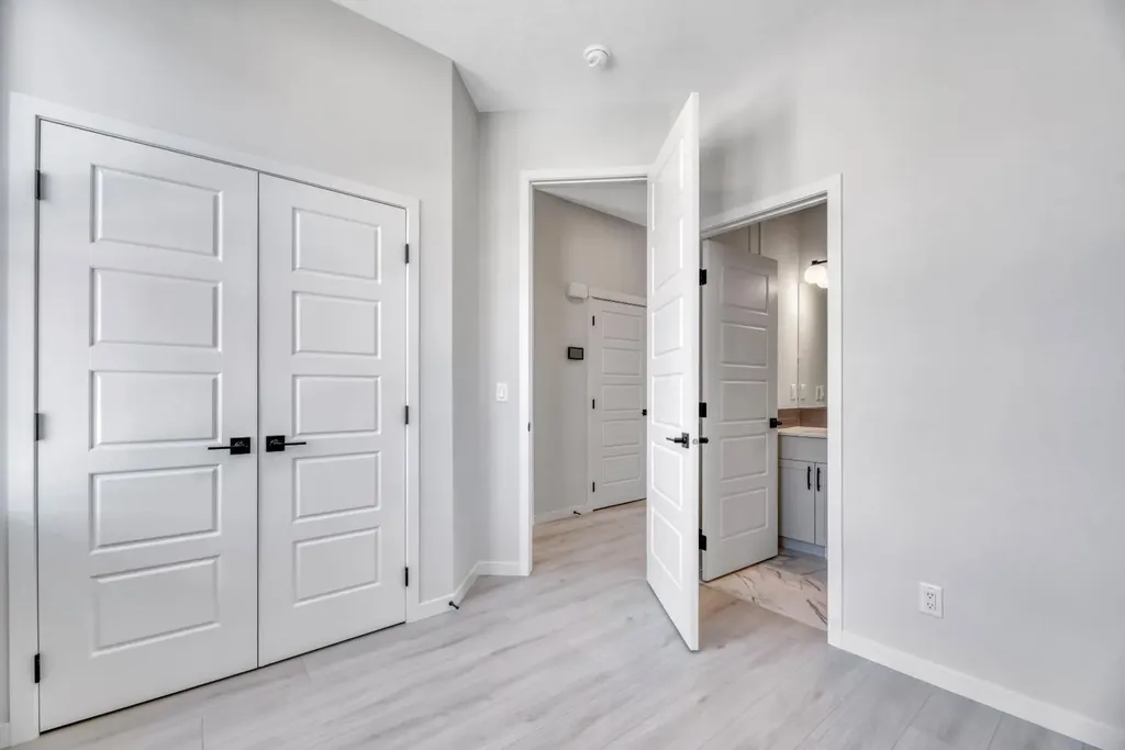 292 Marmot Grove NW Calgary AB T3R 2B5