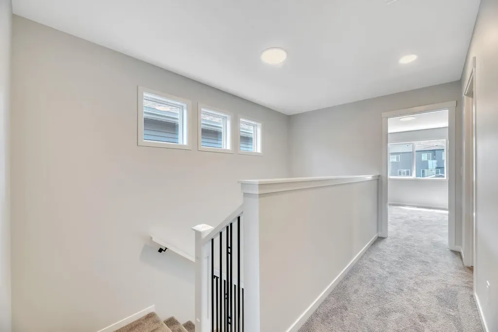 292 Marmot Grove NW Calgary AB T3R 2B5