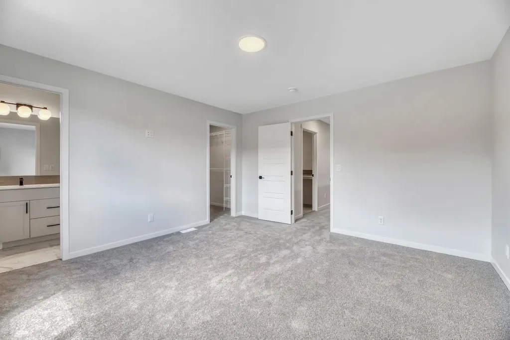 292 Marmot Grove NW Calgary AB T3R 2B5