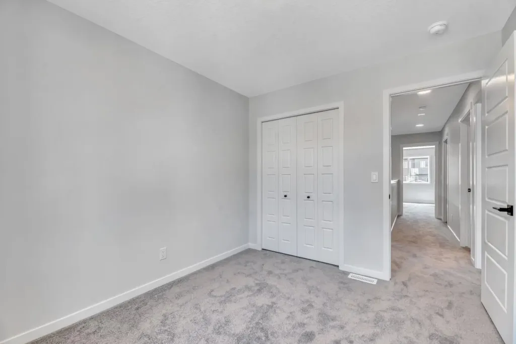 292 Marmot Grove NW Calgary AB T3R 2B5