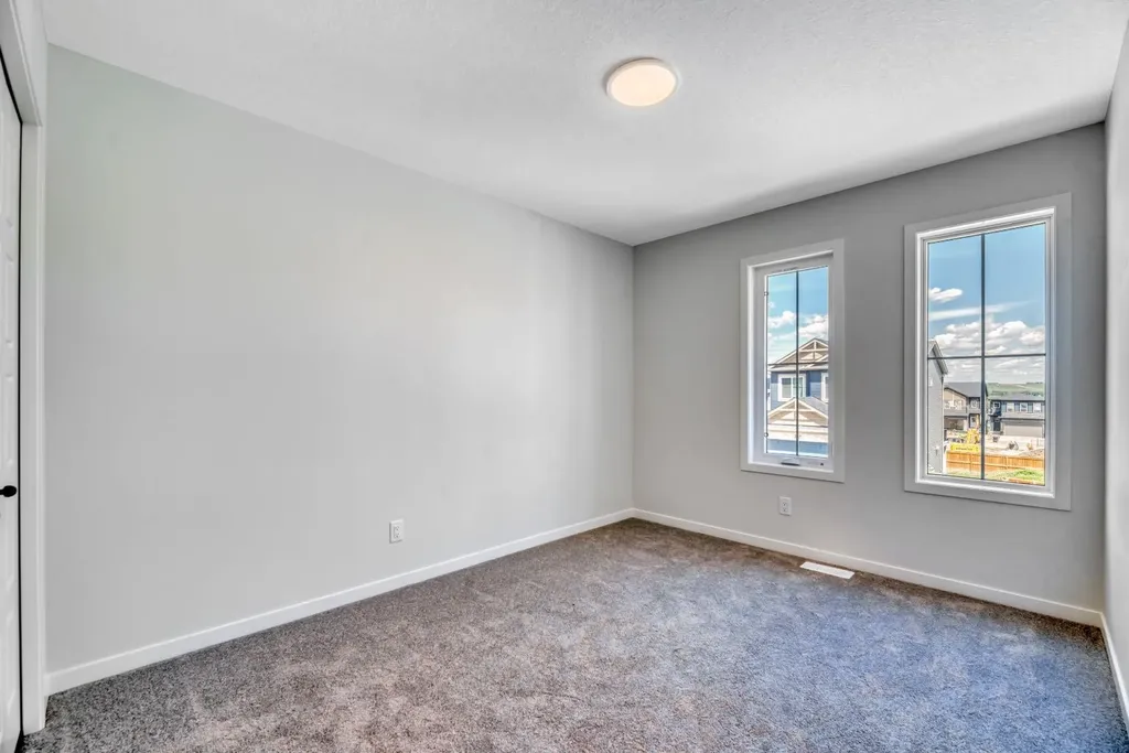 292 Marmot Grove NW Calgary AB T3R 2B5