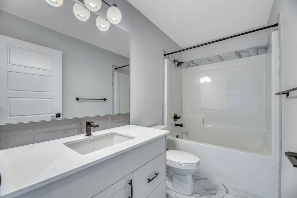 292 Marmot Grove NW Calgary AB T3R 2B5