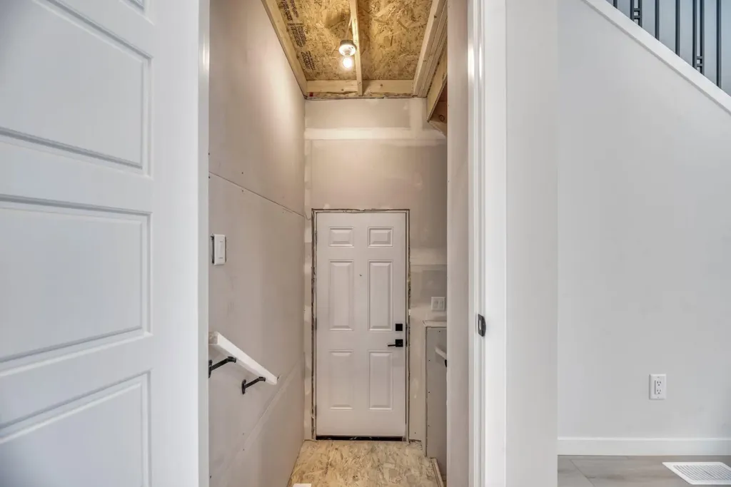 292 Marmot Grove NW Calgary AB T3R 2B5