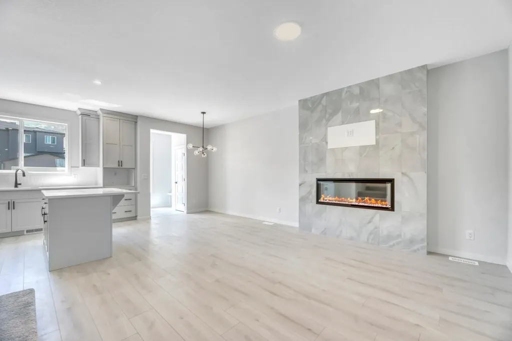 292 Marmot Grove NW Calgary AB T3R 2B5