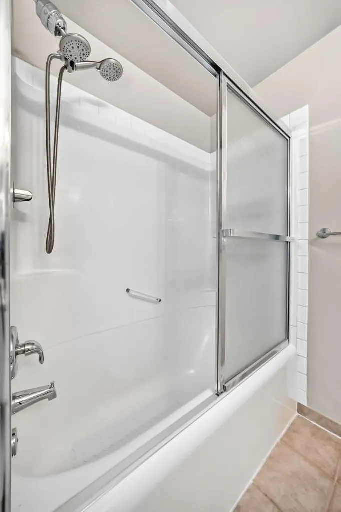 55 Doverglen Crescent SE Calgary AB T2B 2S2