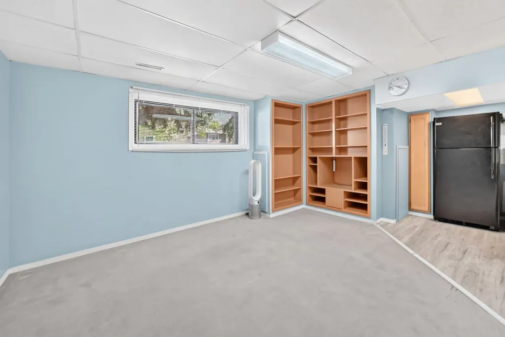 55 Doverglen Crescent SE Calgary AB T2B 2S2