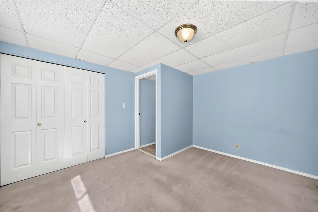 55 Doverglen Crescent SE Calgary AB T2B 2S2