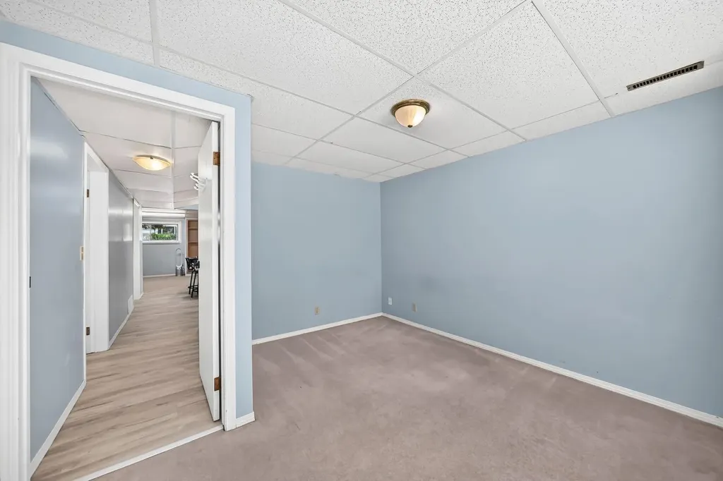 55 Doverglen Crescent SE Calgary AB T2B 2S2