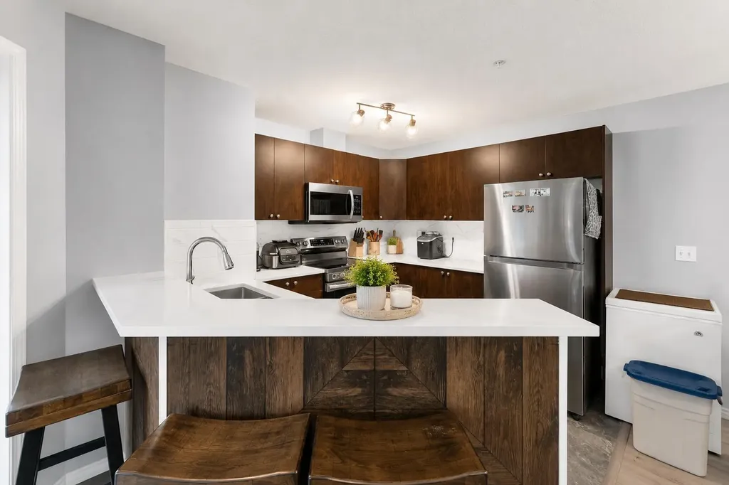 16969 24 Street SW Calgary AB T2Y0L2