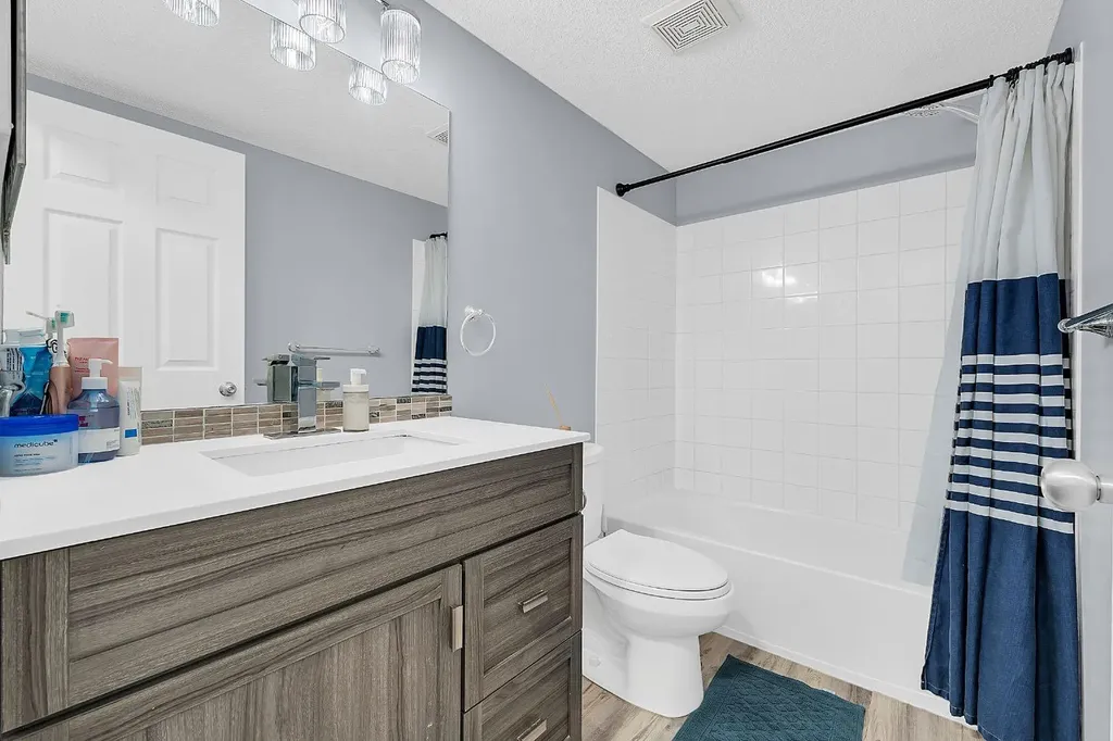 16969 24 Street SW Calgary AB T2Y0L2