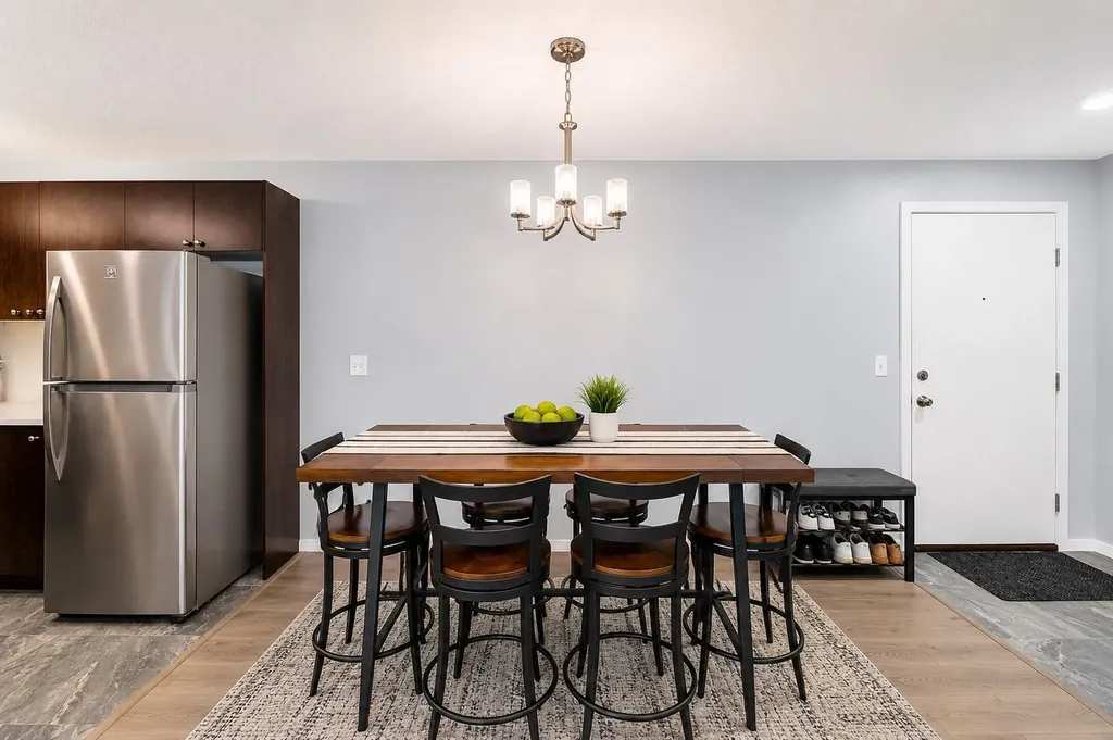 16969 24 Street SW Calgary AB T2Y0L2