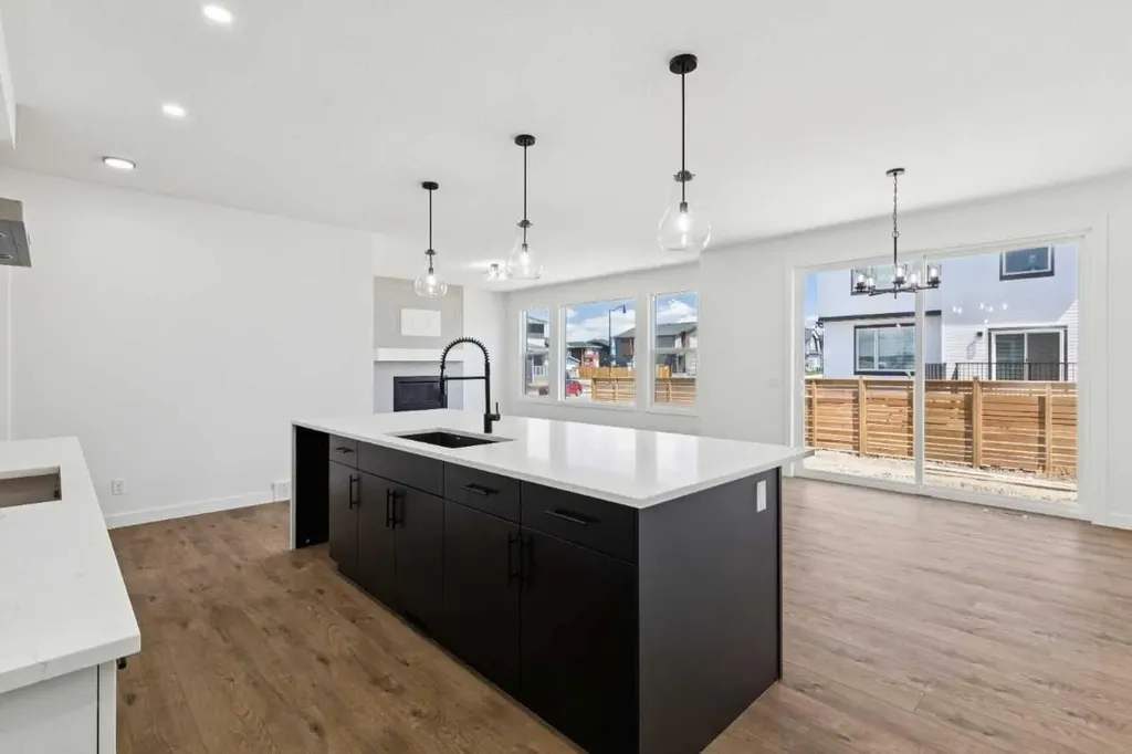 246 Dawson Wharf Rise Chestermere AB T1X2W2
