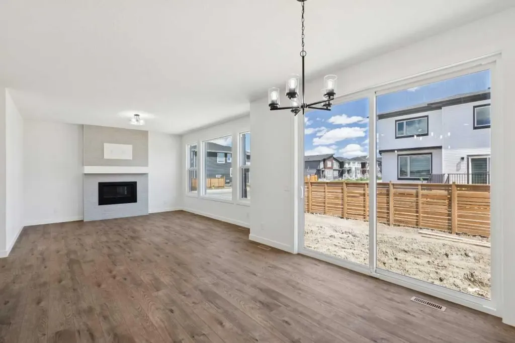 246 Dawson Wharf Rise Chestermere AB T1X2W2