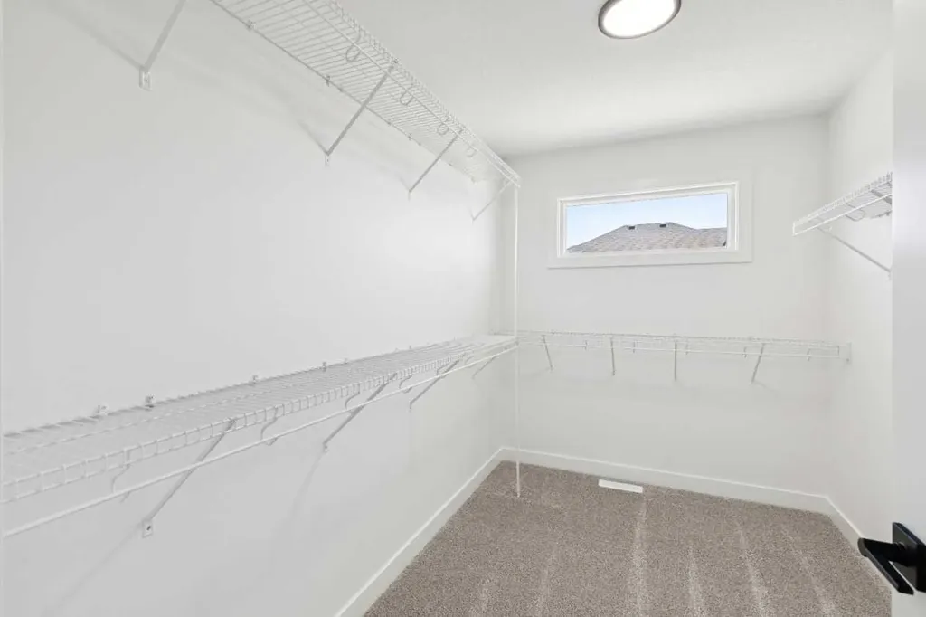 246 Dawson Wharf Rise Chestermere AB T1X2W2