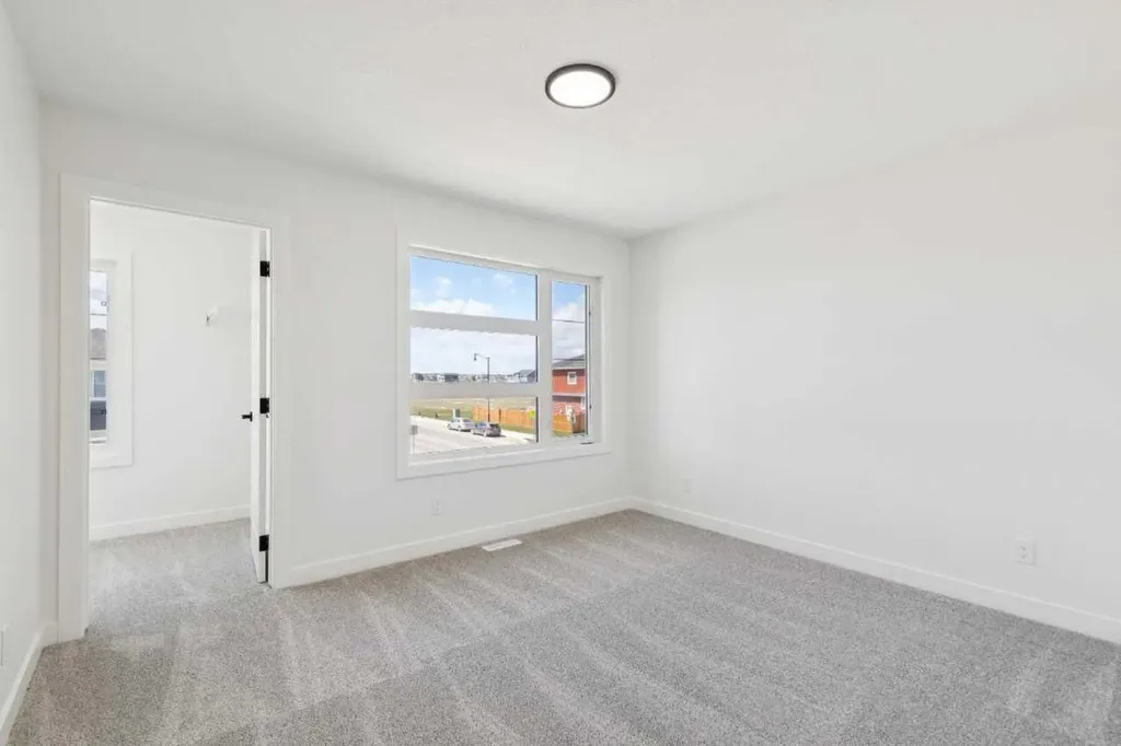 246 Dawson Wharf Rise Chestermere AB T1X2W2