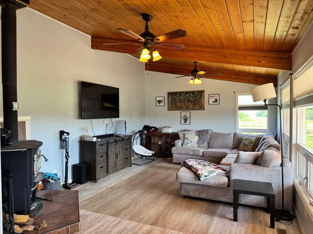 32063A 742 Township Teepee Creek AB T0H 0G0