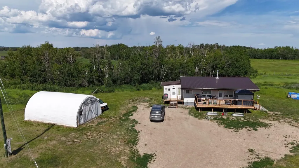 32063A 742 Township Teepee Creek AB T0H 0G0