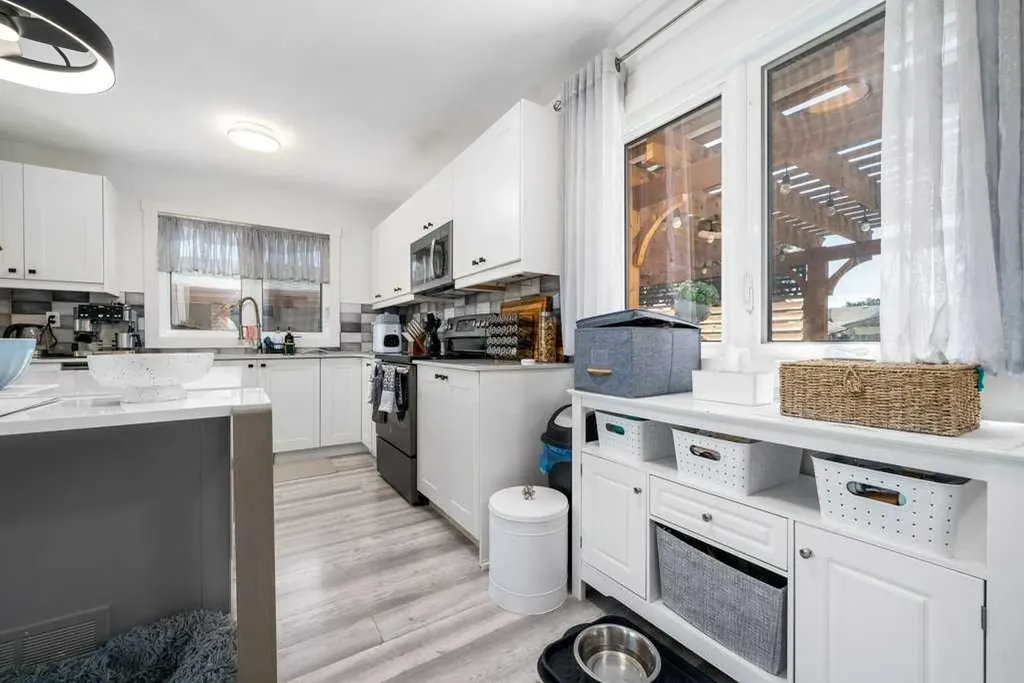 91 Markwick Drive SE Medicine Hat AB T1A 7N9