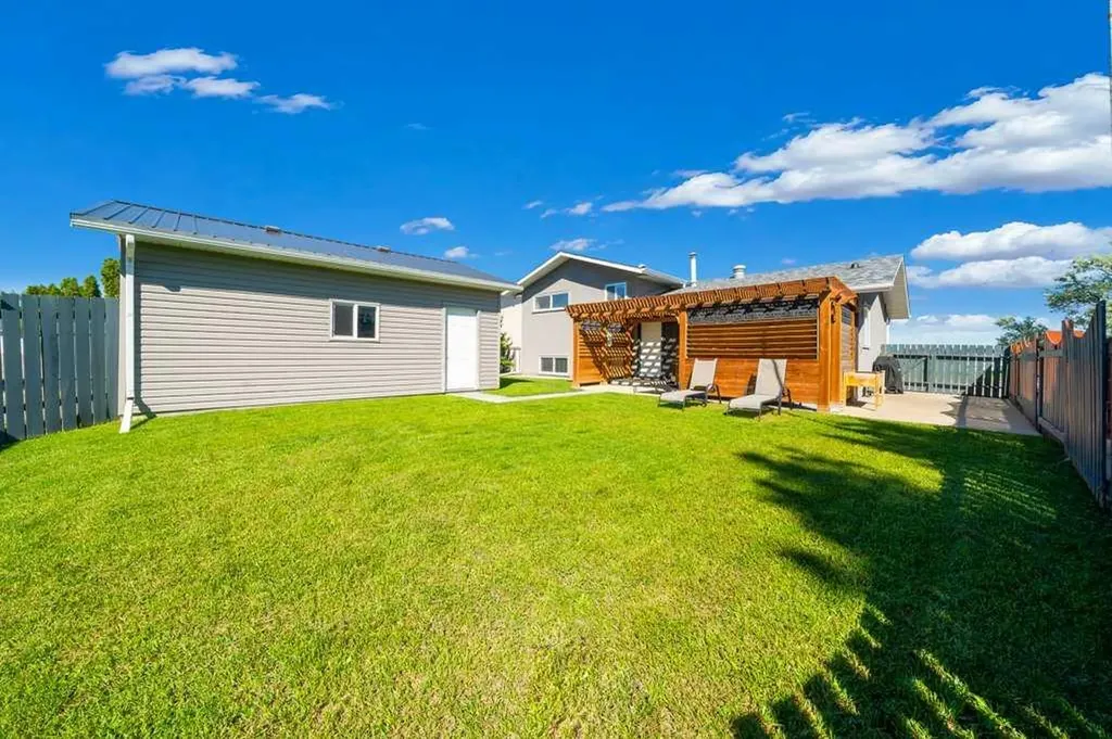 91 Markwick Drive SE Medicine Hat AB T1A 7N9