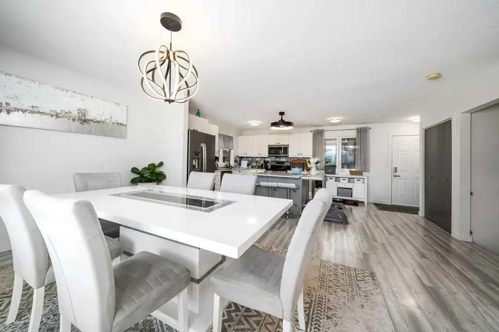 91 Markwick Drive SE Medicine Hat AB T1A 7N9