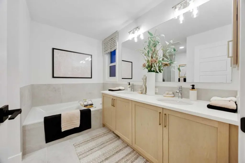 39 Creekstone Green SW Calgary AB T2X6H6
