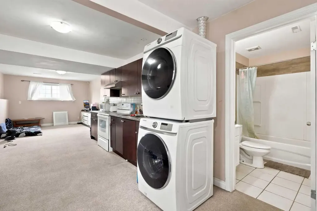 20 Saddlefield Road NE Calgary AB T3J4Z8
