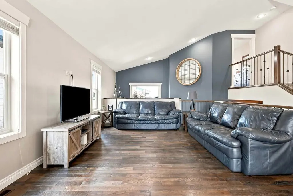 73 Maclean Close Blackfalds AB T4M 0H4