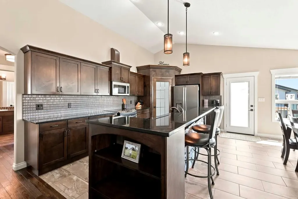 73 Maclean Close Blackfalds AB T4M 0H4