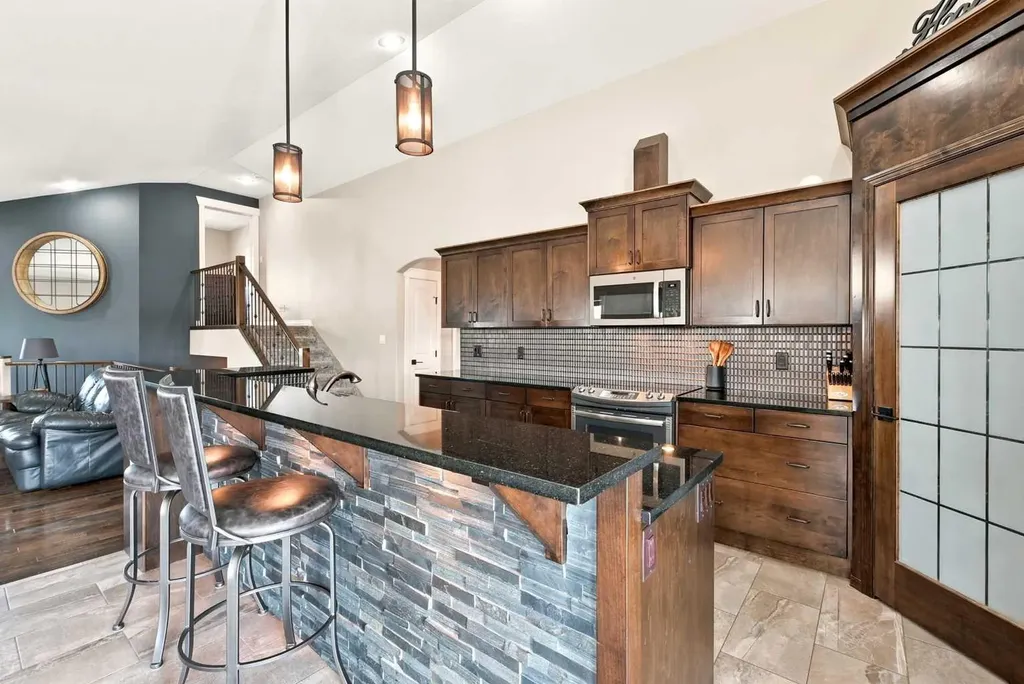 73 Maclean Close Blackfalds AB T4M 0H4