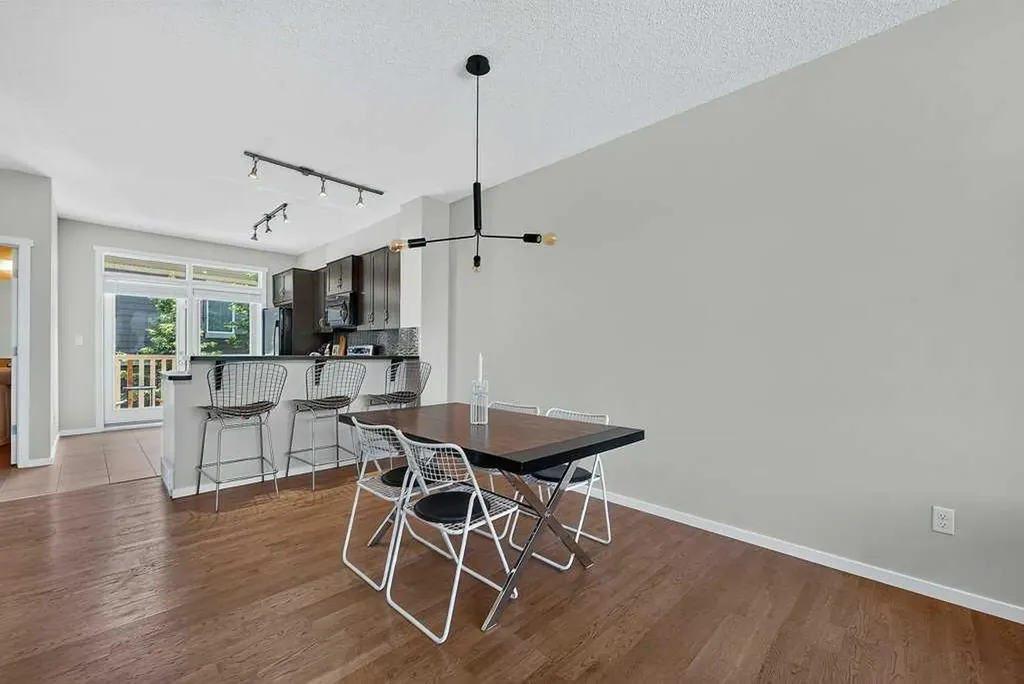 48 Kinlea Common NW Calgary AB T3R 0S2