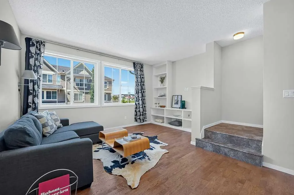 48 Kinlea Common NW Calgary AB T3R 0S2