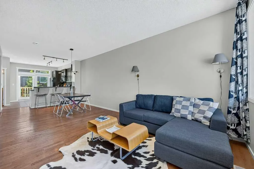 48 Kinlea Common NW Calgary AB T3R 0S2