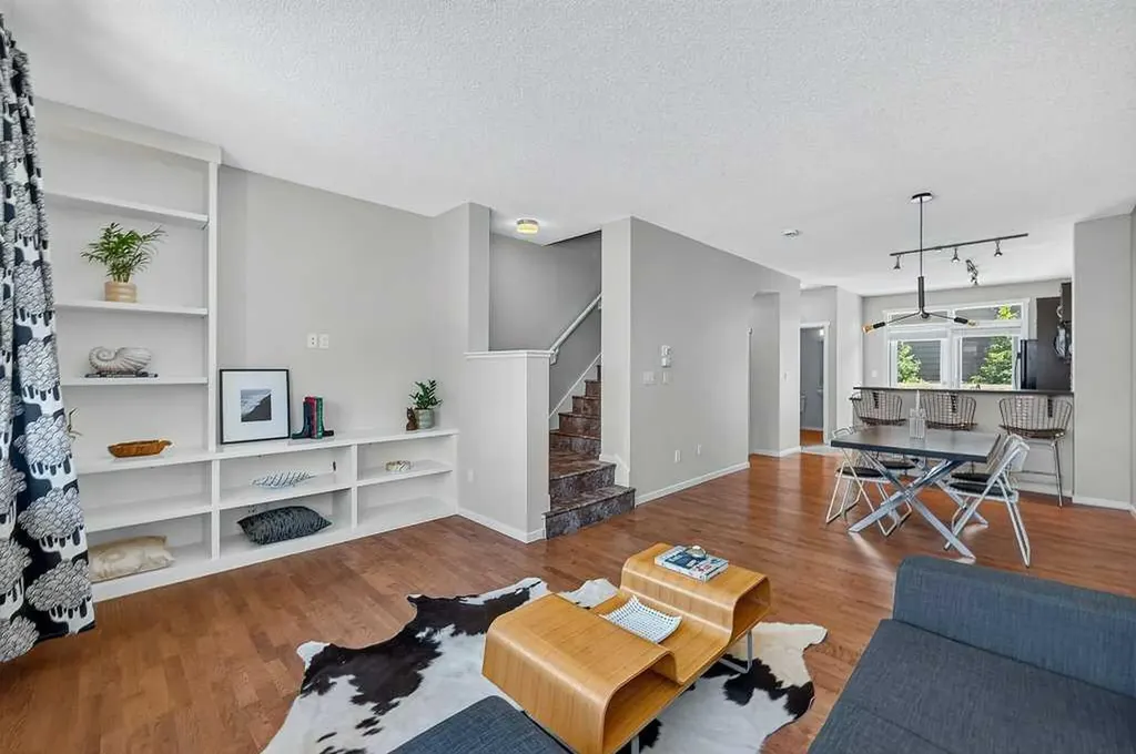 48 Kinlea Common NW Calgary AB T3R 0S2