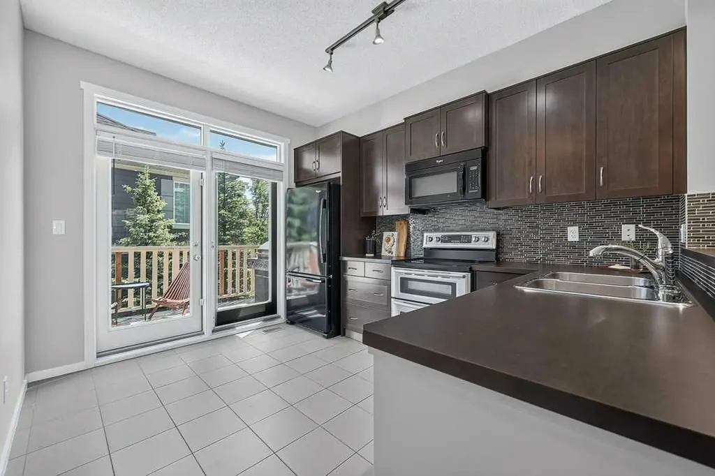48 Kinlea Common NW Calgary AB T3R 0S2