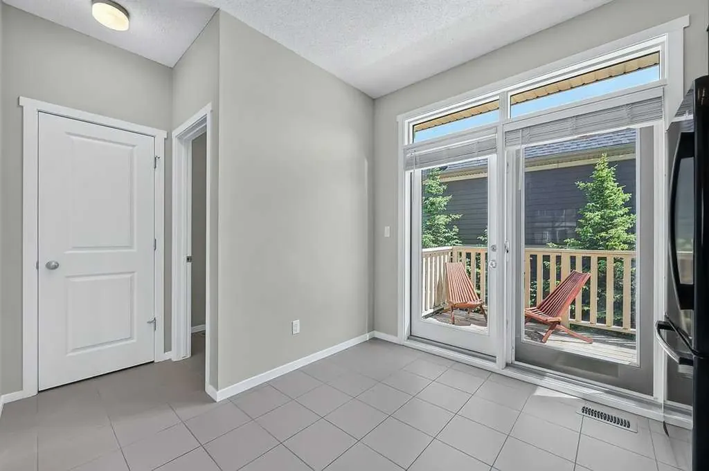 48 Kinlea Common NW Calgary AB T3R 0S2