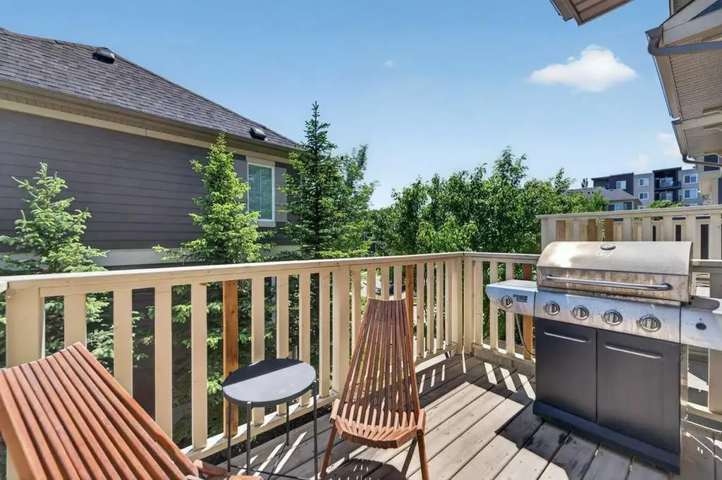 48 Kinlea Common NW Calgary AB T3R 0S2