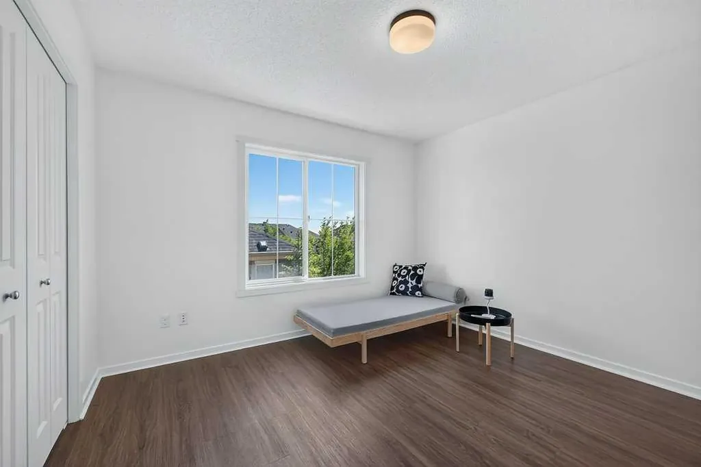 48 Kinlea Common NW Calgary AB T3R 0S2