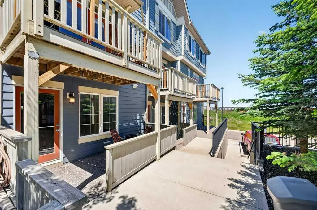 48 Kinlea Common NW Calgary AB T3R 0S2
