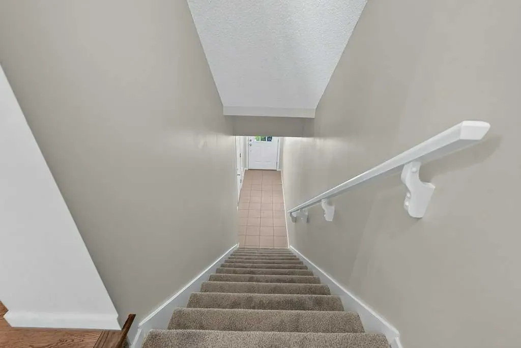 48 Kinlea Common NW Calgary AB T3R 0S2