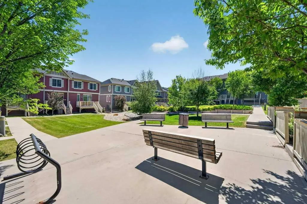 48 Kinlea Common NW Calgary AB T3R 0S2