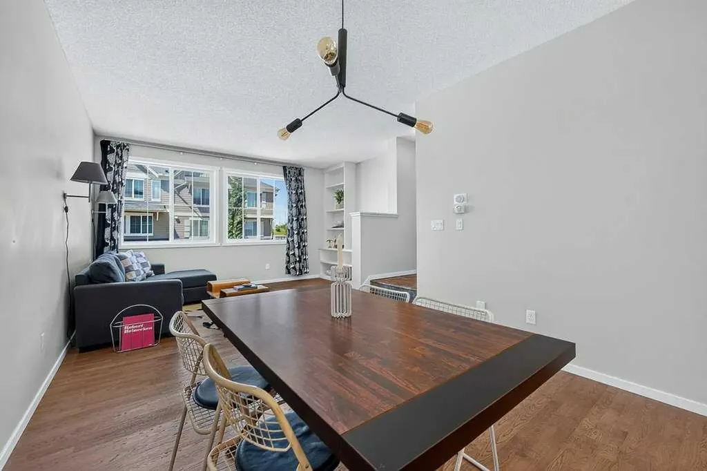 48 Kinlea Common NW Calgary AB T3R 0S2