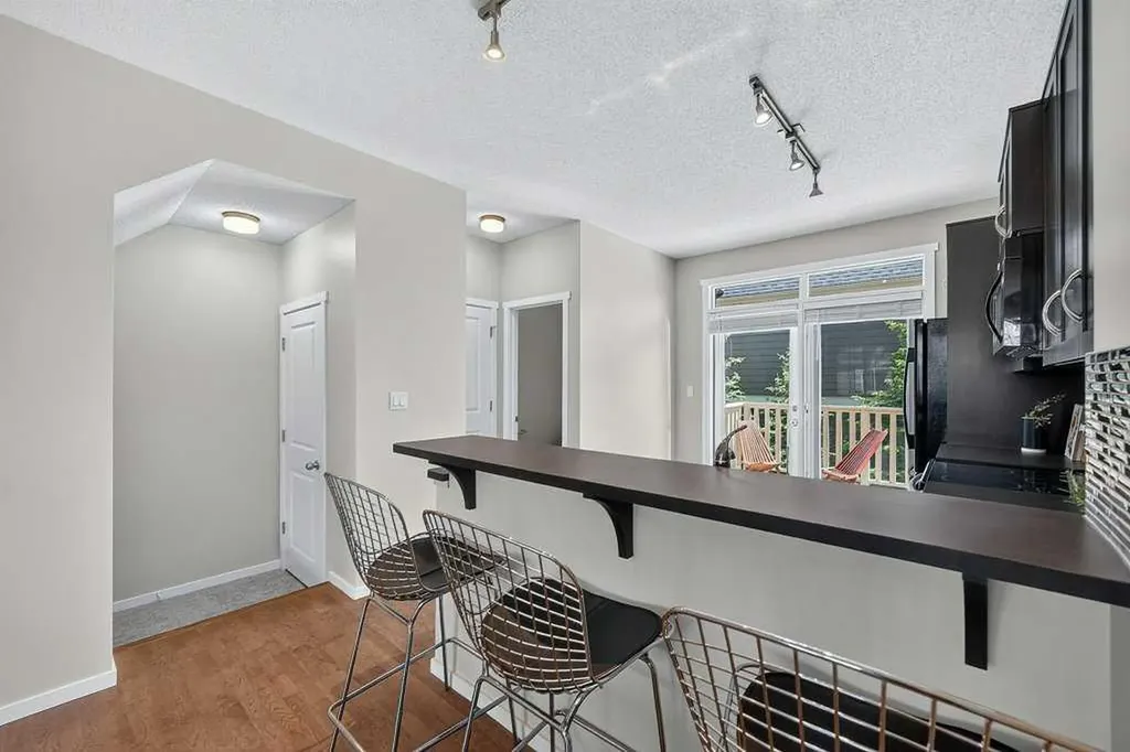 48 Kinlea Common NW Calgary AB T3R 0S2